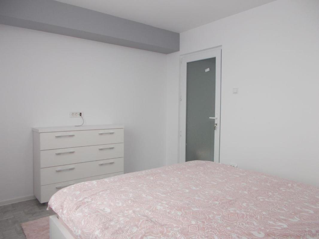 Apartament Tanya Targoviste Luaran gambar
