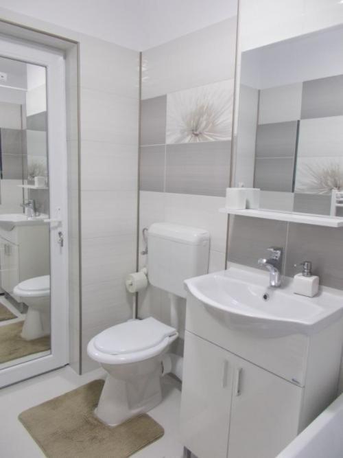 Apartament Tanya Targoviste Luaran gambar